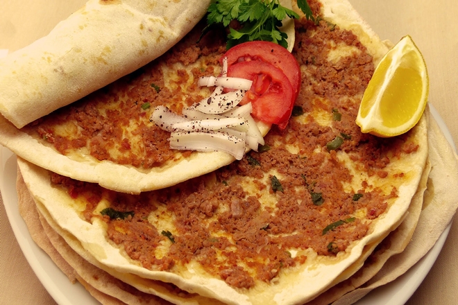 lahmacun tarifi